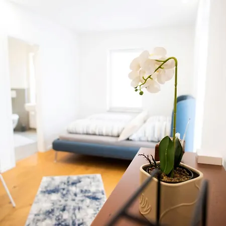 Zentral Gelegenes Apartment Augsburg Exterior photo